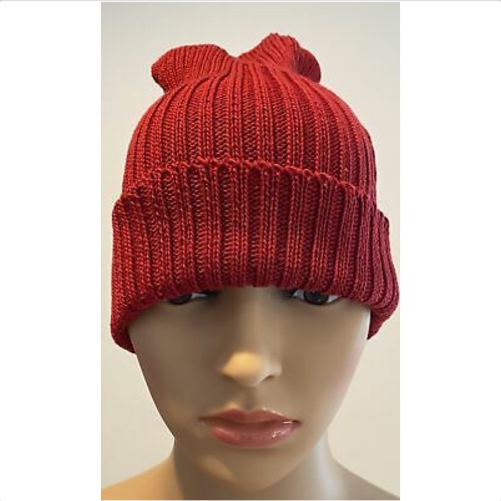 PATRICIA UNDERWOOD KNITS red ribbed beanie hat